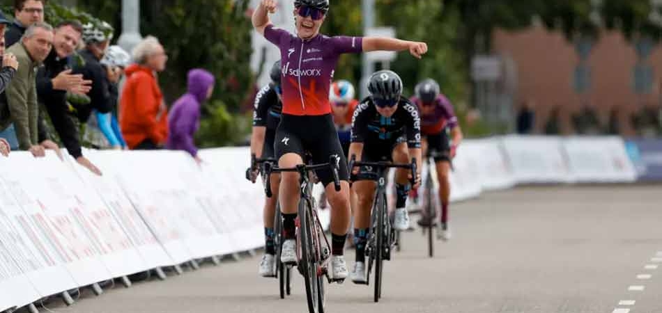 Simac Ladies Tour: Lonneke Uneken vince la terza tappa